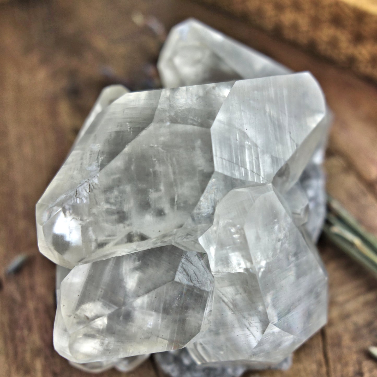 Incredible Rainbows Perfect DT Multi Point Golden Calcite Collectors Specimen From Linwood Mine, NY