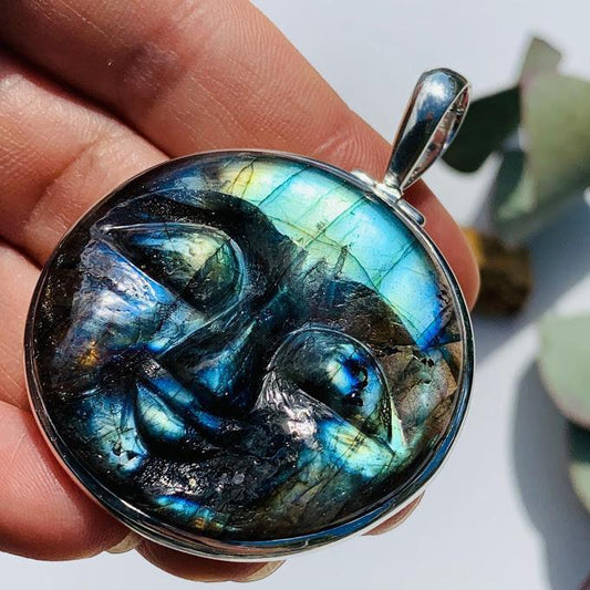 Amazing Tranquil Moon Goddess Face Labradorite Sterling Silver Pendant (Includes Silver Chain) #6