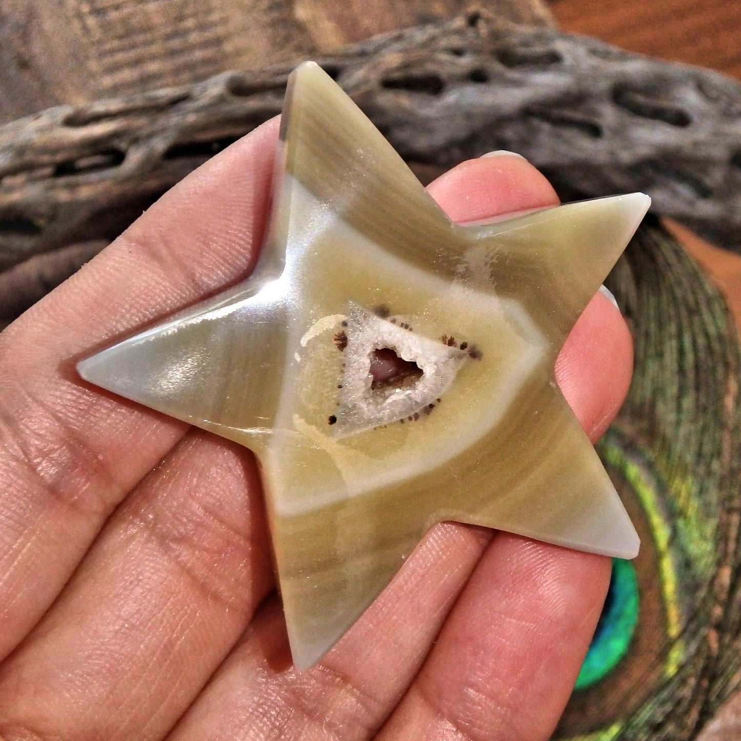  Cute Quartz Geode & Agate Star Carving 1