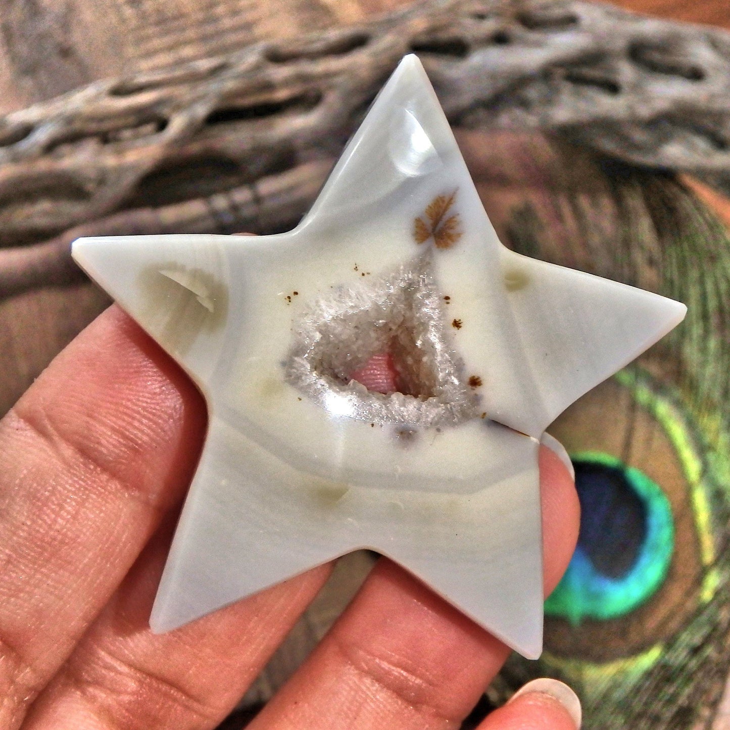  Cute Quartz Geode & Agate Star Carving 1