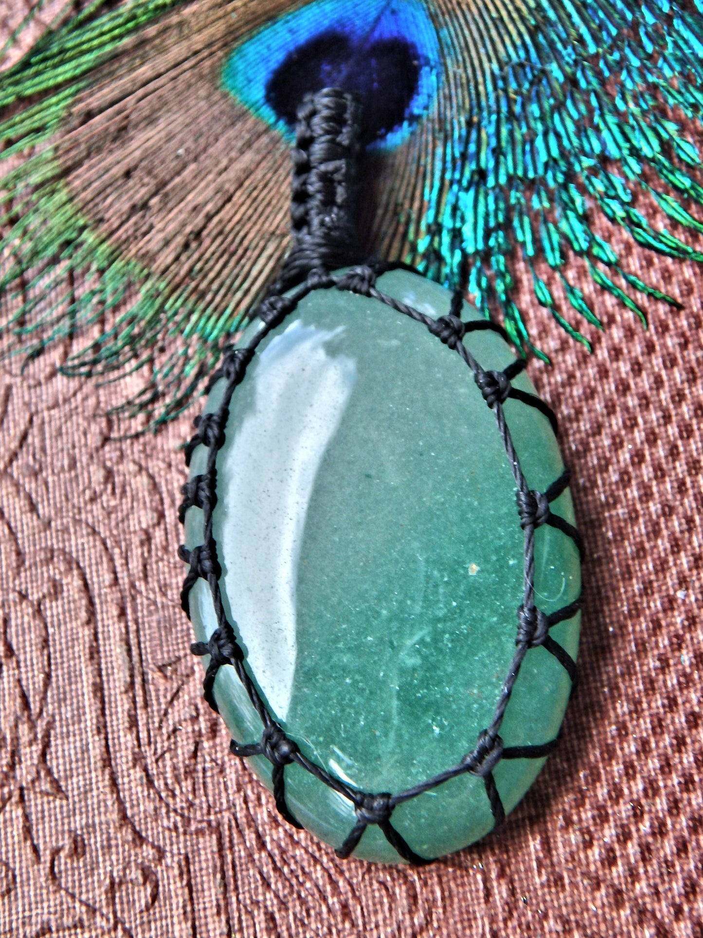 Spring Green Aventurine  Macrame Wrapped Pendant - Metiz Tier Price