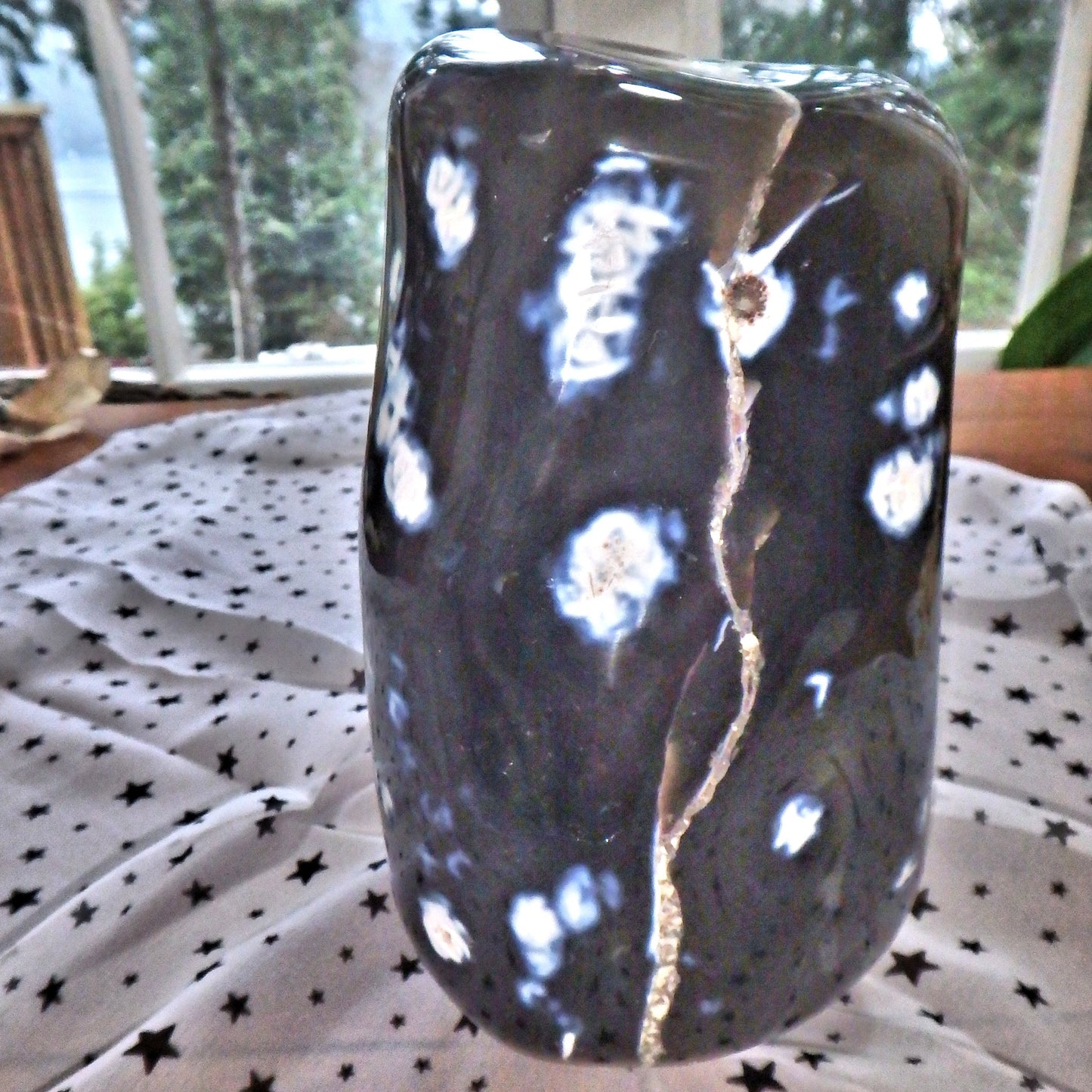 Jumbo & Amazing White Orbs Grey & Blue Agate Display Pillar Standing Specimen