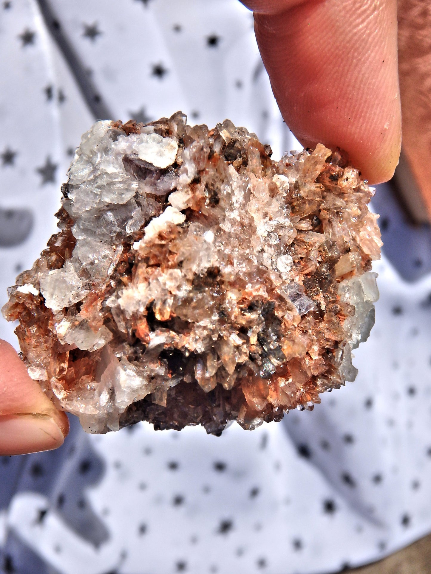 Sparkling Orange & Black Natural Creedite With Fluorite Inclusions from Mexico - Metiz Tier Price
