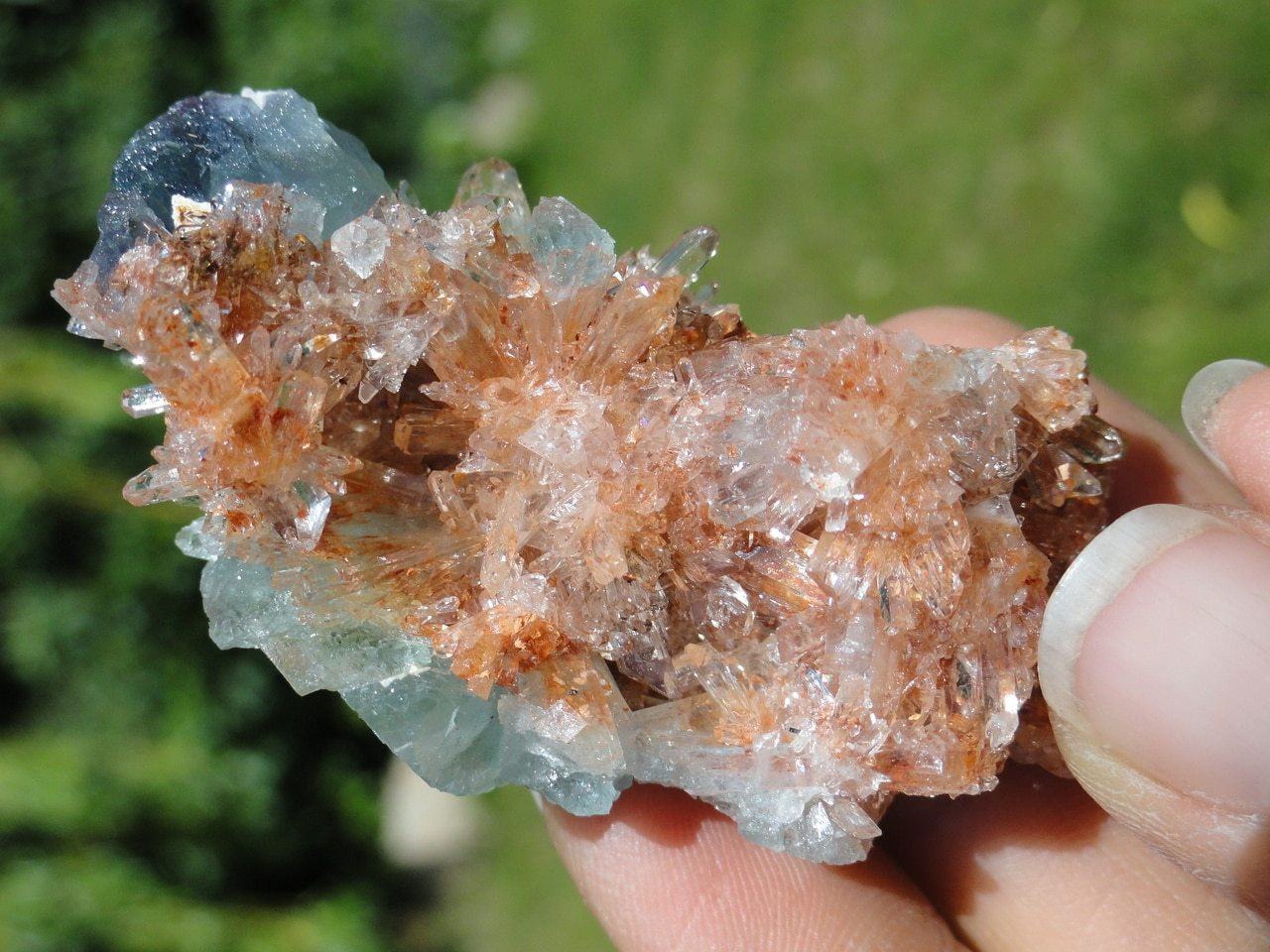  CREEDITE CLUSTER WITH FLUORITE INCLUSIONS*
