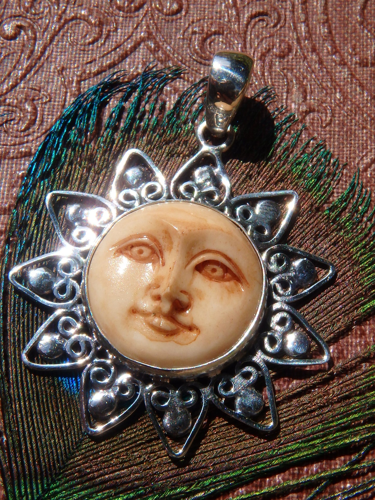  Goddess Sun Bone  Pendant in Sterling Silver (Includes Silver Chain)1 Default Title - Earth Family Crystals