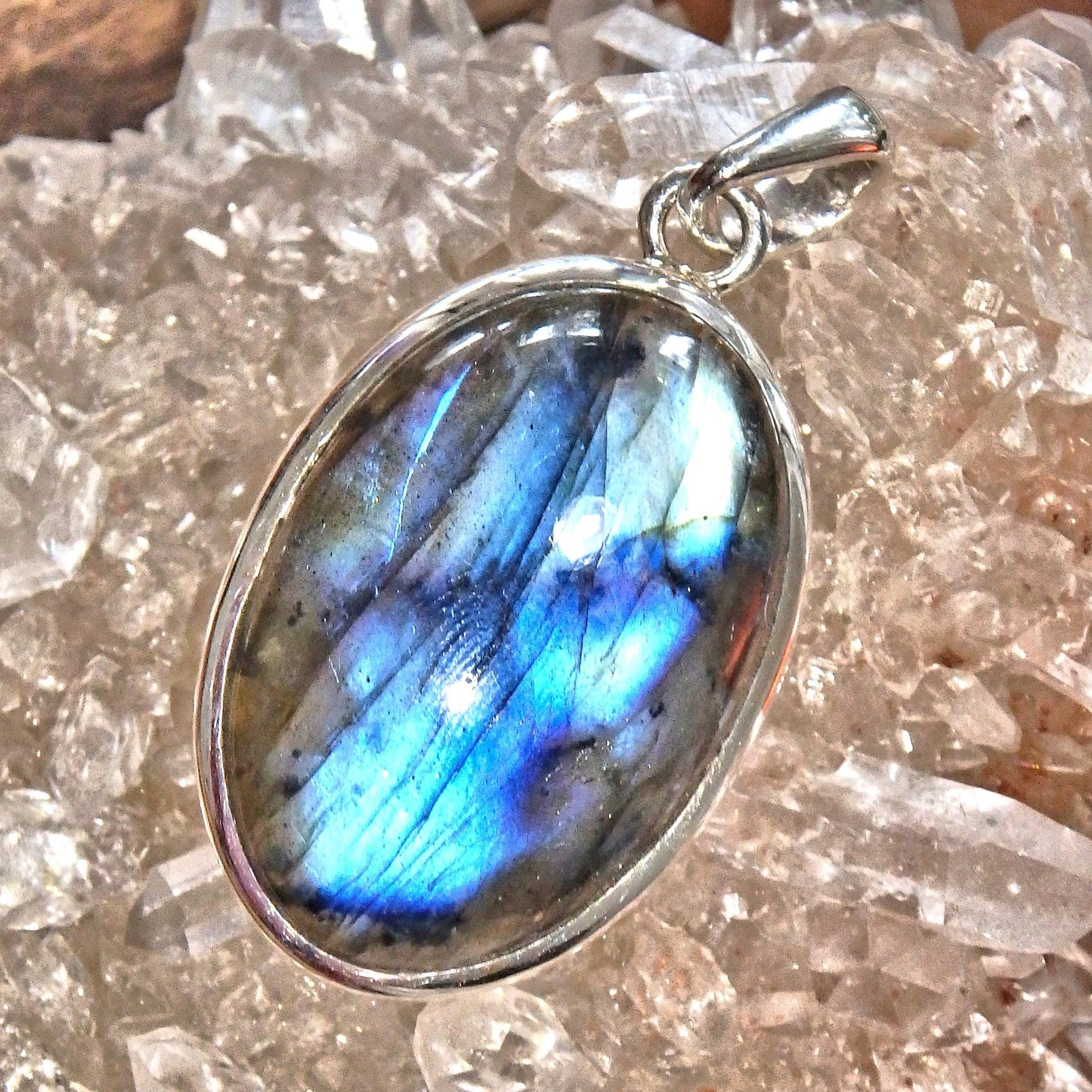  Cobalt Blue Oval Labradorite Pendant in Sterling Silver (Includes Silver Chain) 1
