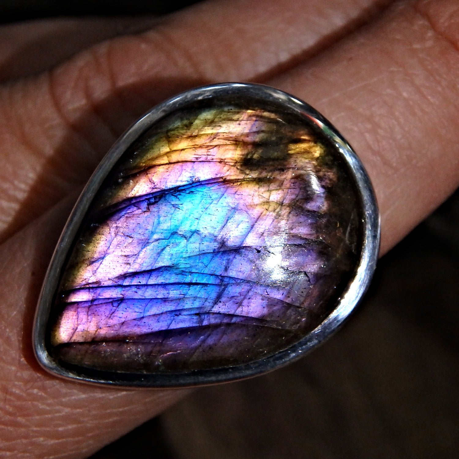 Gorgeous Rare Purple & Pink Flashes Labradorite Ring in Sterling Silver (Size 8.5) - Earth Family Crystals