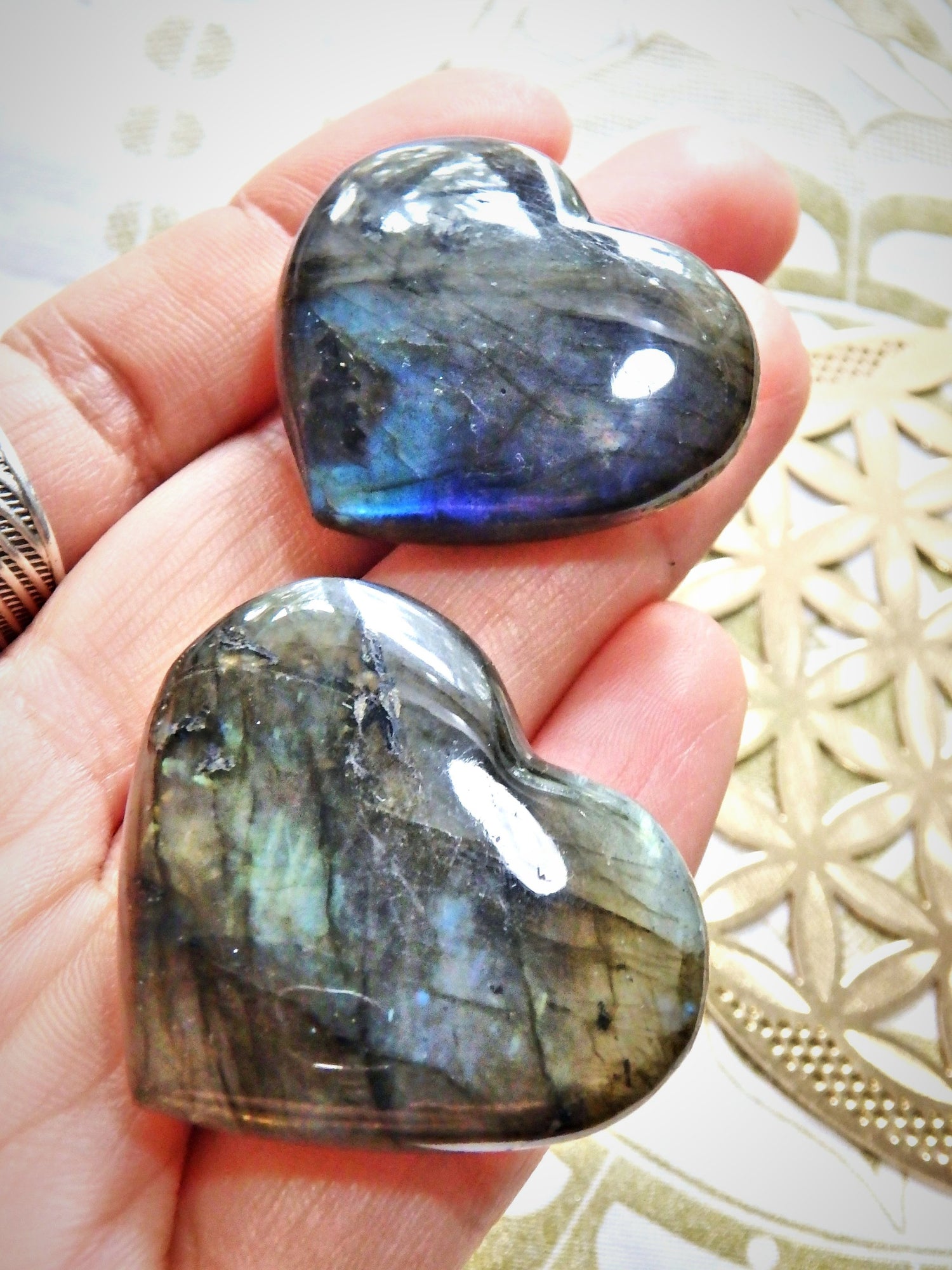 Set of 2-Adorable Hand Held Labradorite Love Hearts With Pretty Flashes - Metiz Tier Price