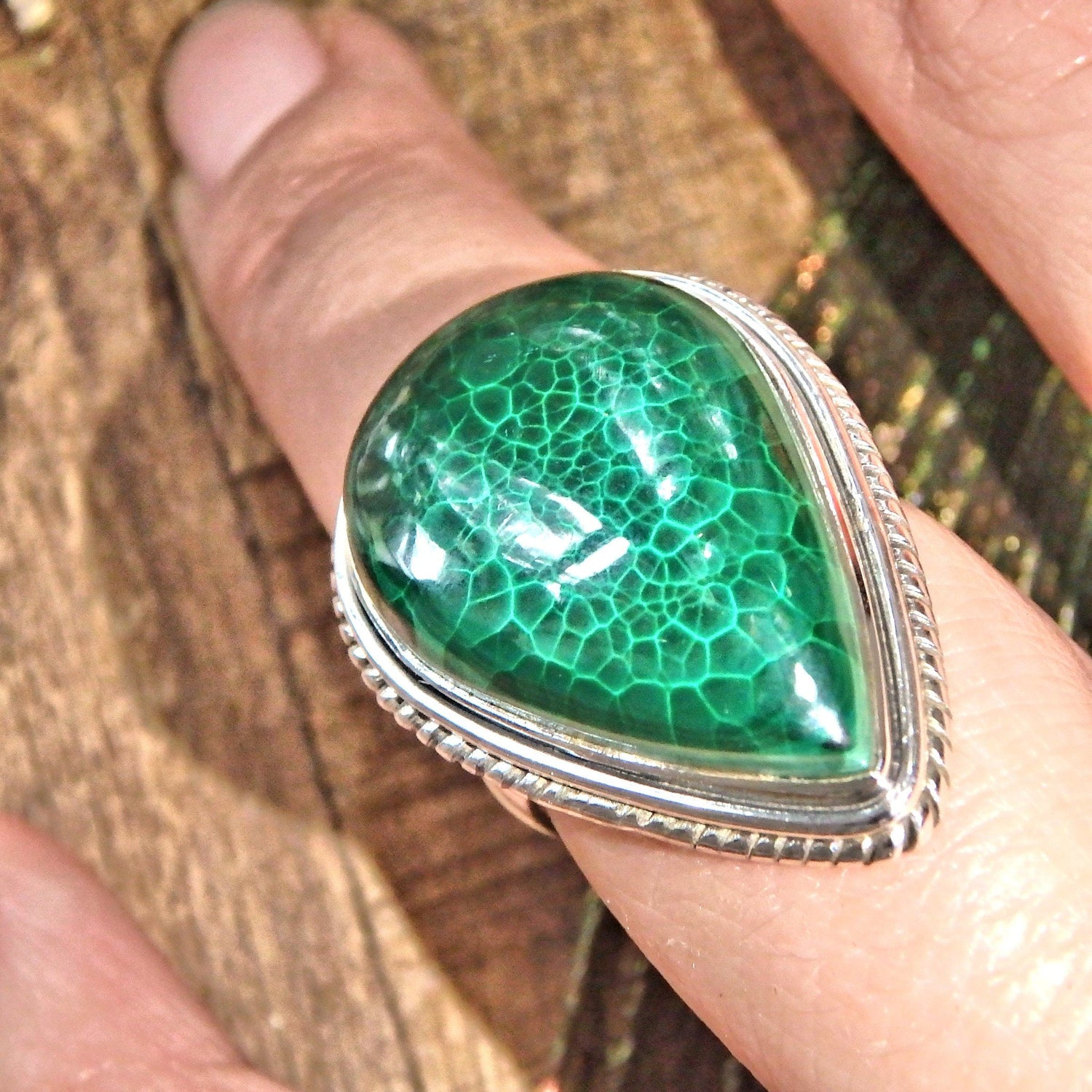  Delightful Green Patterns Malachite Sterling Silver Ring (Size 6)