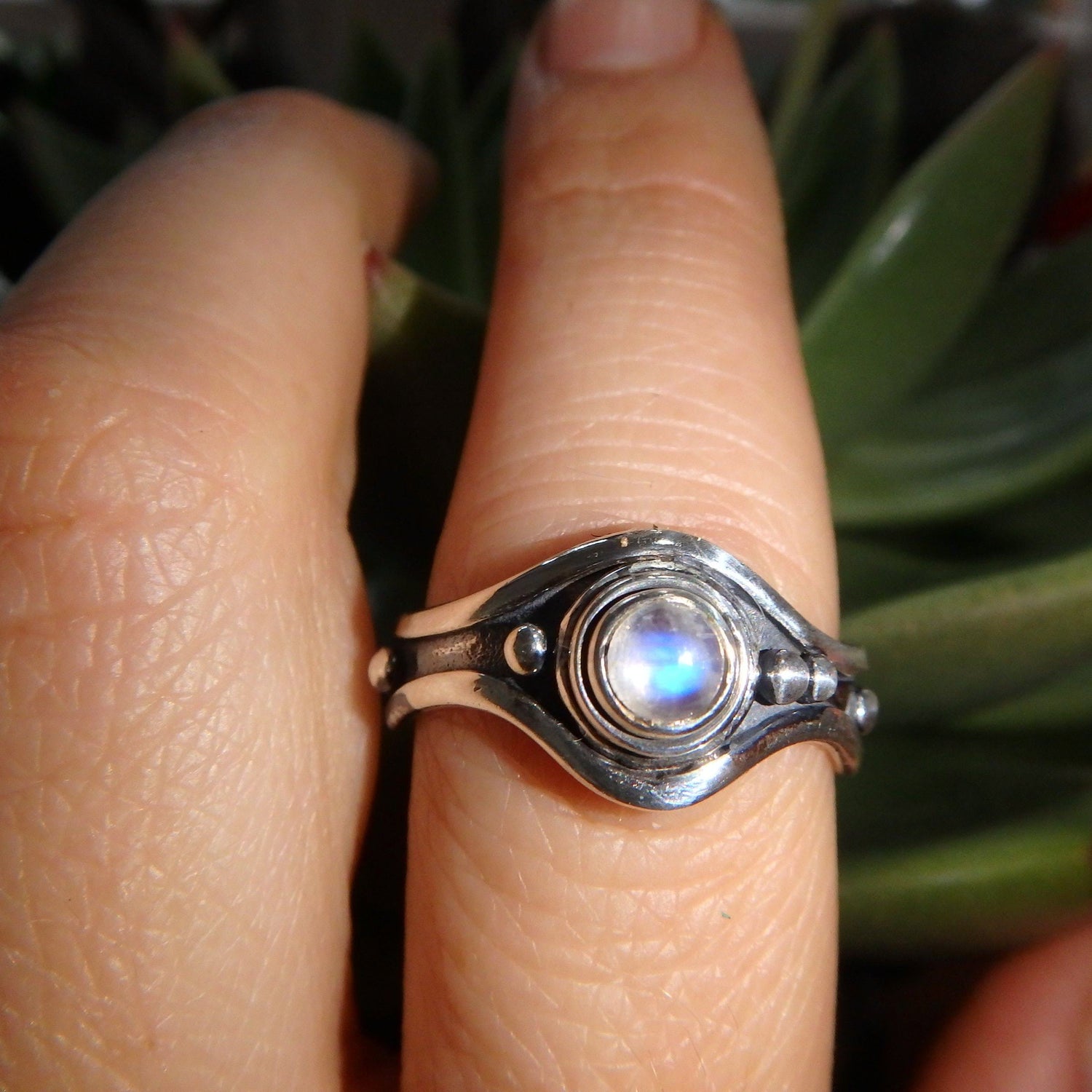  Cute Design Dainty Rainbow Moonstone Ring in Sterling Silver (Size 9)