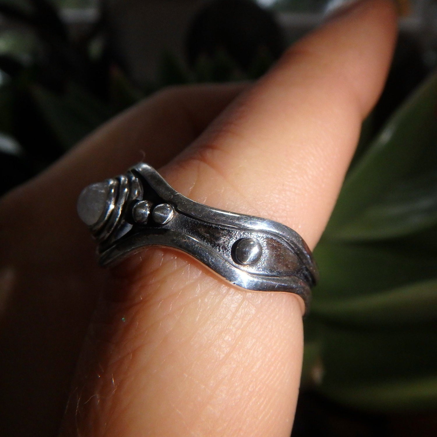  Cute Design Dainty Rainbow Moonstone Ring in Sterling Silver (Size 9)