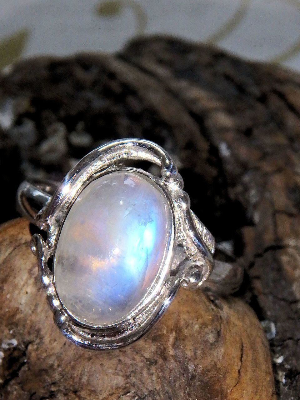  Delightful Royal Blue Flash Rainbow Moonstone Ring in Sterling Silver (Size 9)