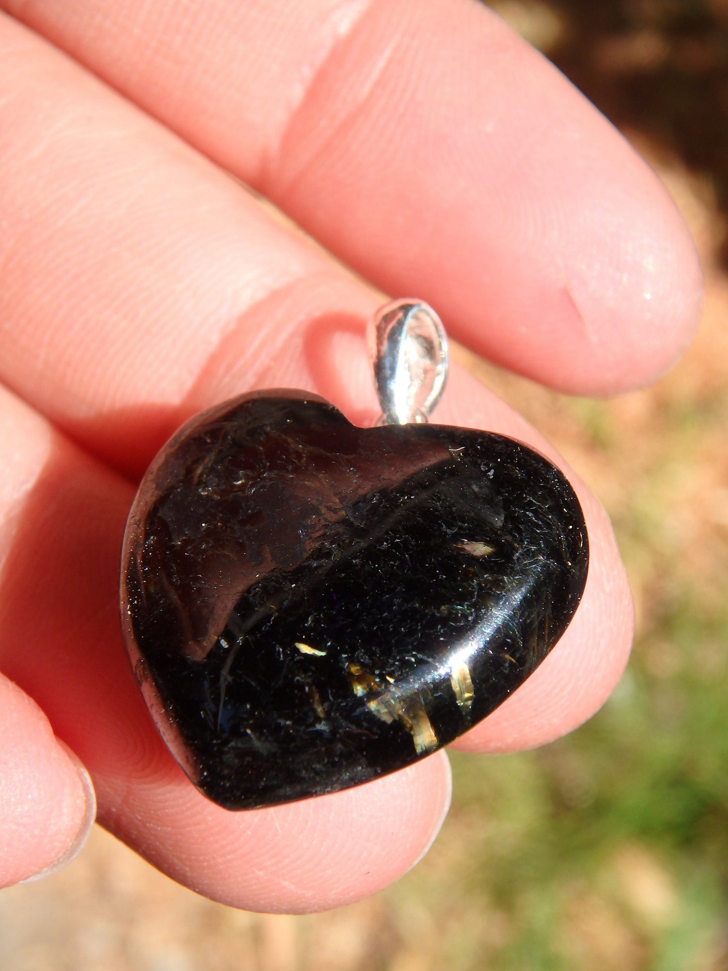  Adorable Heart Greenland Nuummite Pendant in Sterling Silver (Includes Silver Chain)