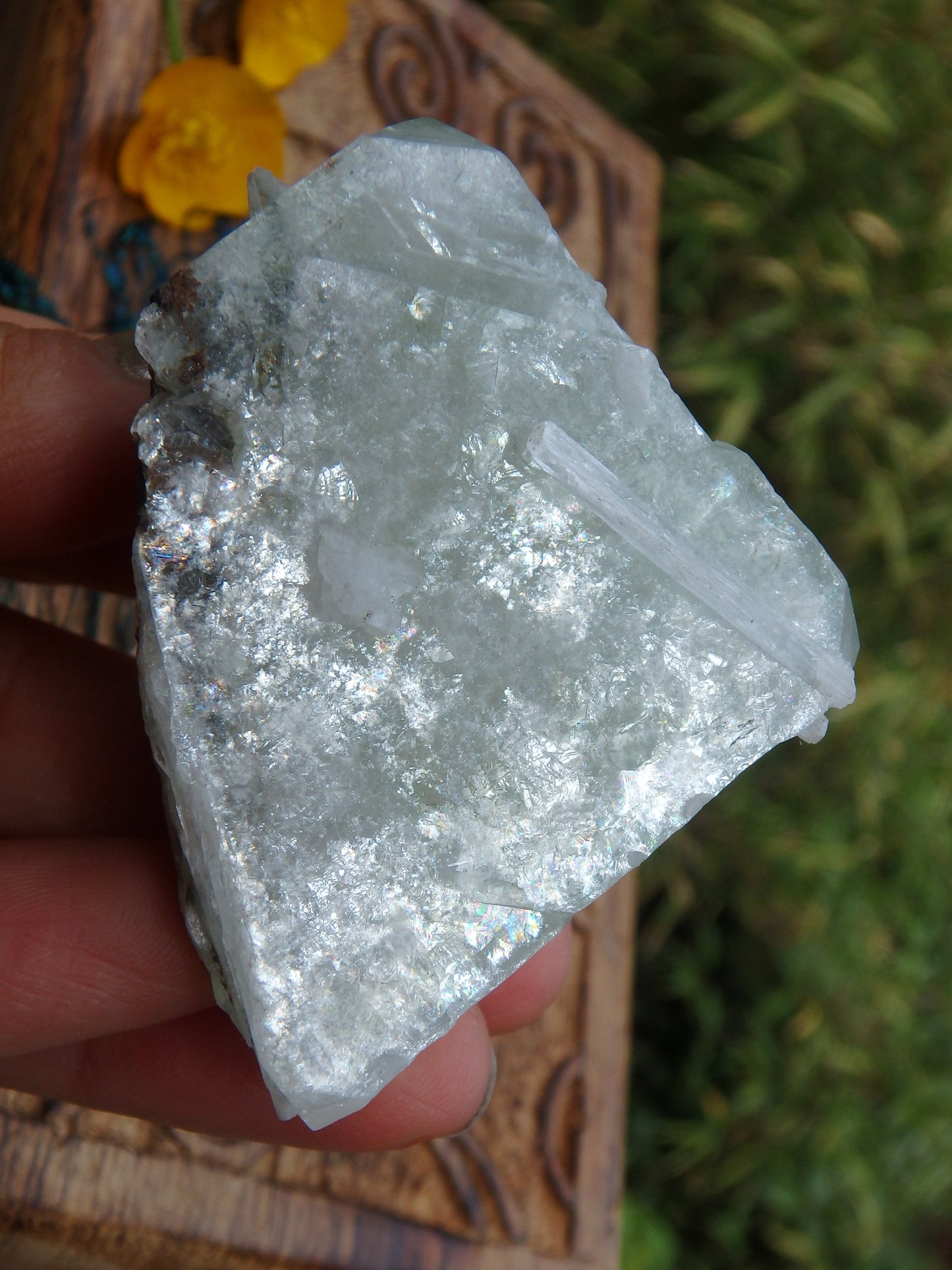 Rare Spring Green Apophyllite Natural Specimen From India - Metiz Tier Price
