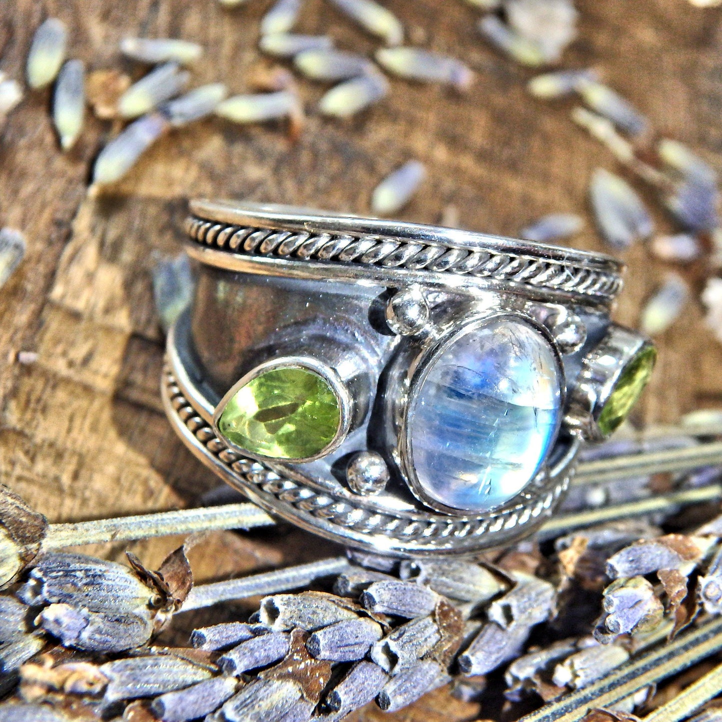  Dazzling Faceted Peridot & Glowing Rainbow Moonstone Sterling Silver Ring (Size 9)