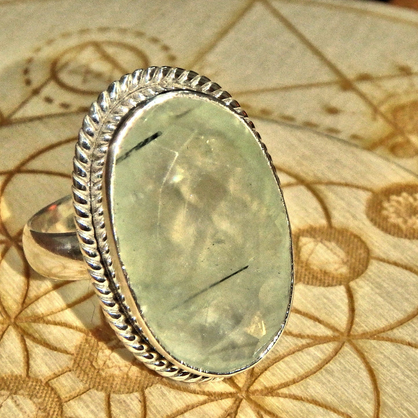  Chunky Faceted Mint Green Prehnite & Epidote Threads Sterling Silver Ring (Size 9.5)
