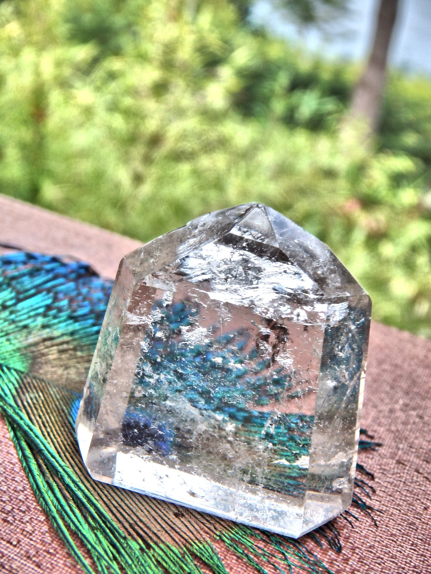 Quartz Standing Tower With a Few Rutile Threads - Metiz Tier Price