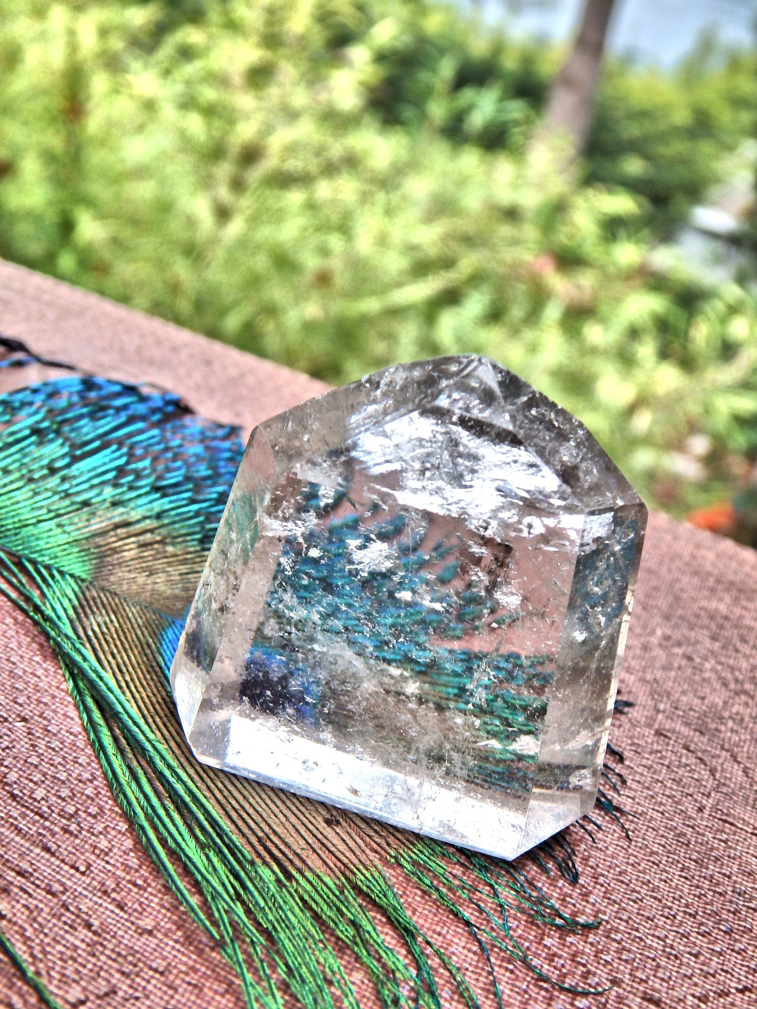 Quartz Standing Tower With a Few Rutile Threads - Metiz Tier Price