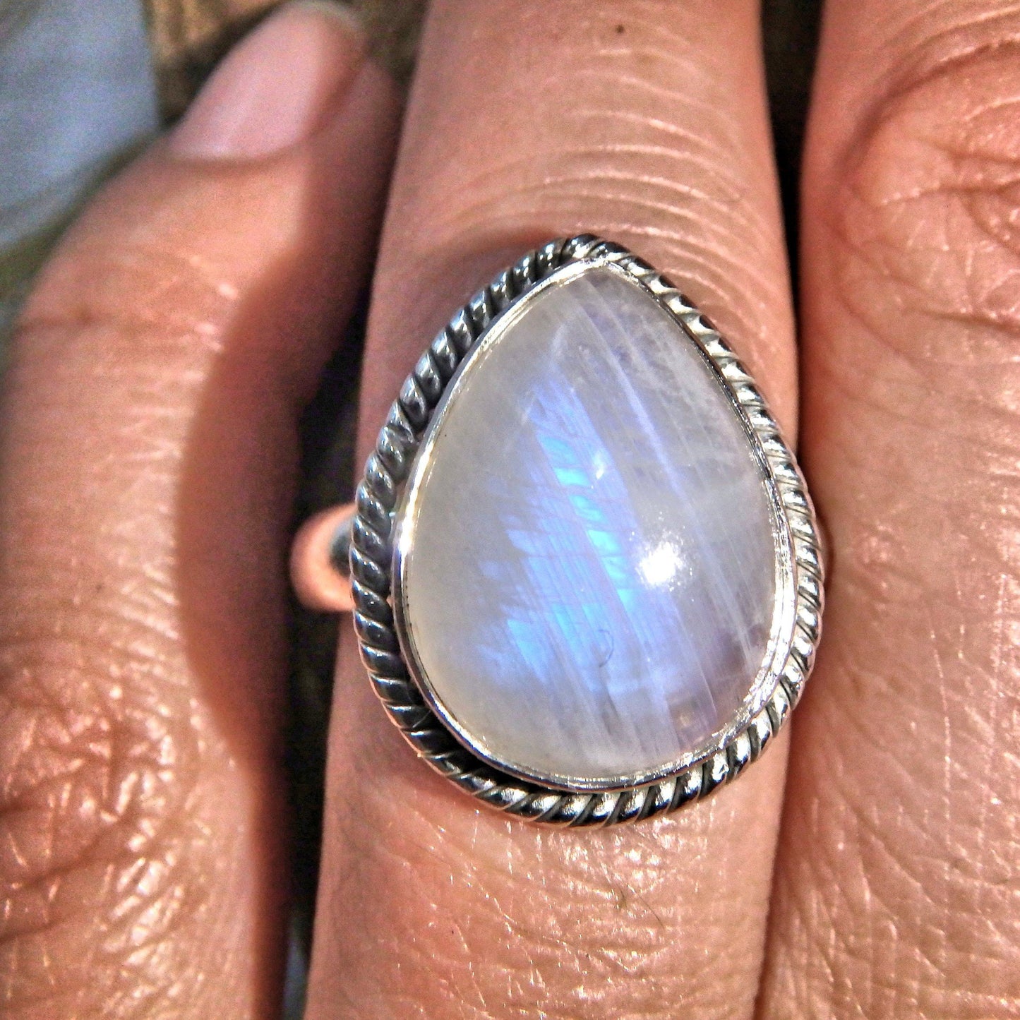  Blue Flashes Rainbow Moonstone Sterling Silver Ring (Size 8)