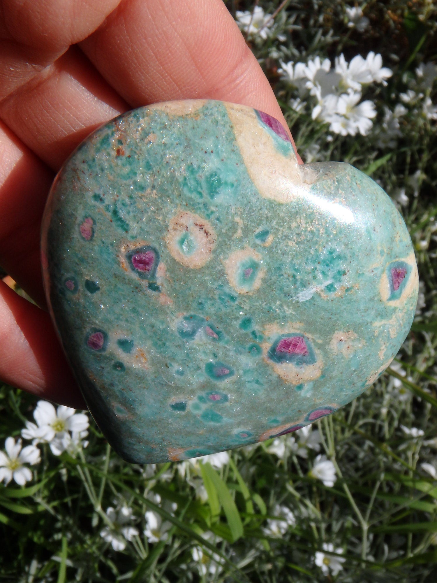 Beautiful Mint Green & Deep Lipstick Pink Ruby Fuschite Heart Carving 2