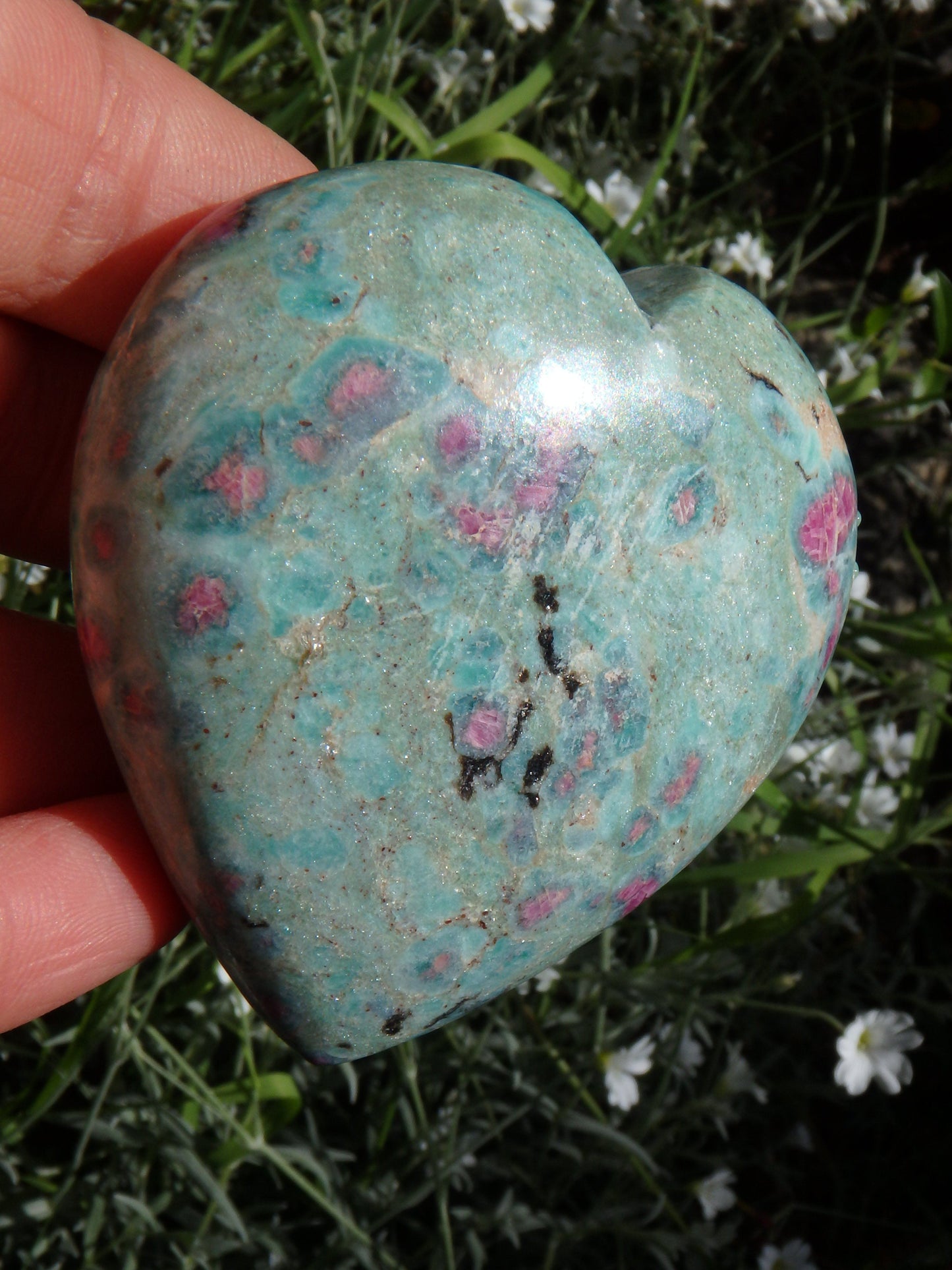 Beautiful Mint Green & Deep Lipstick Pink Ruby Fuschite Heart Carving 1