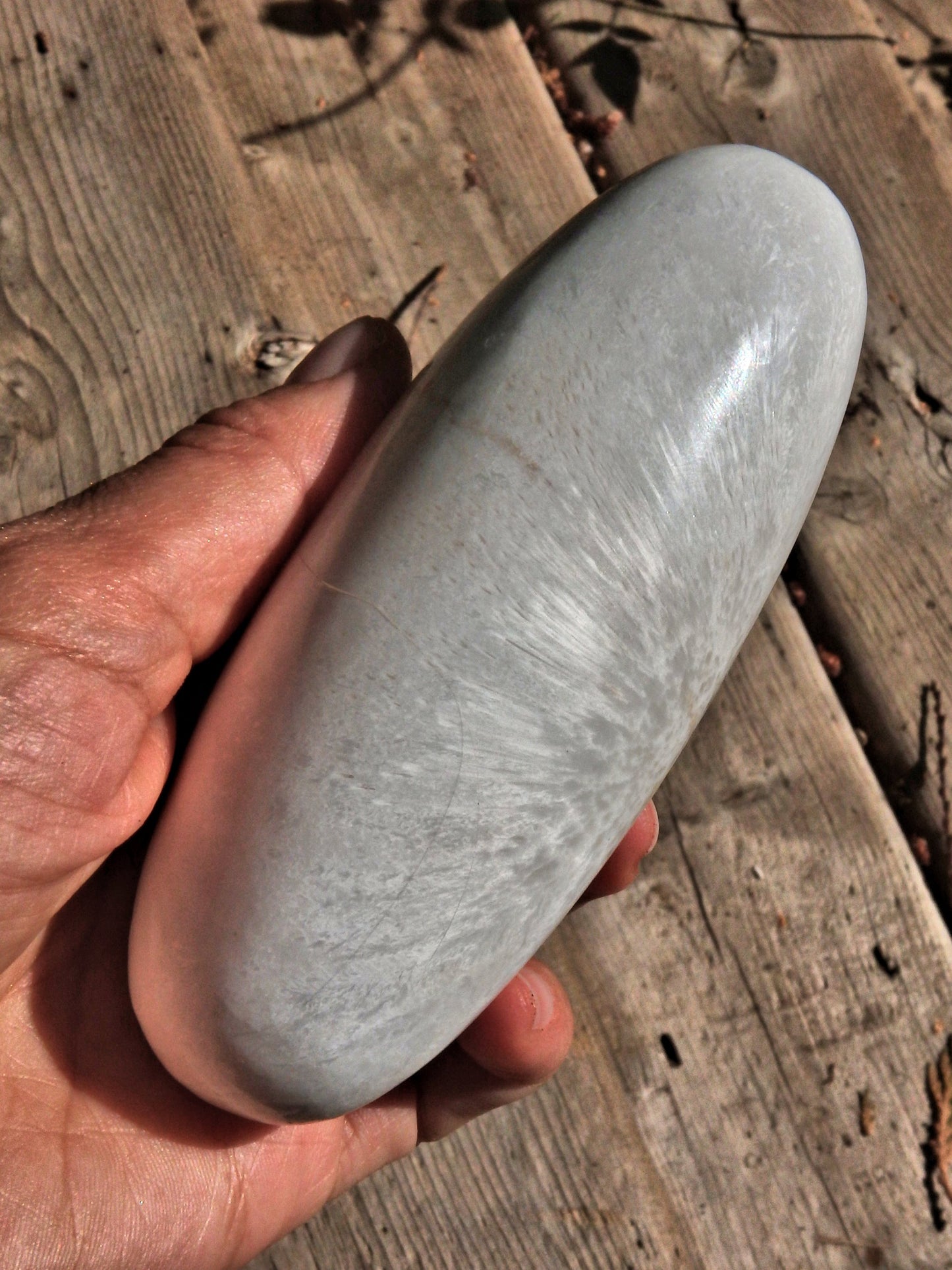 Large Blooming Silky White Flower Pattern Scolecite Shiva Carving - Metiz Tier Price