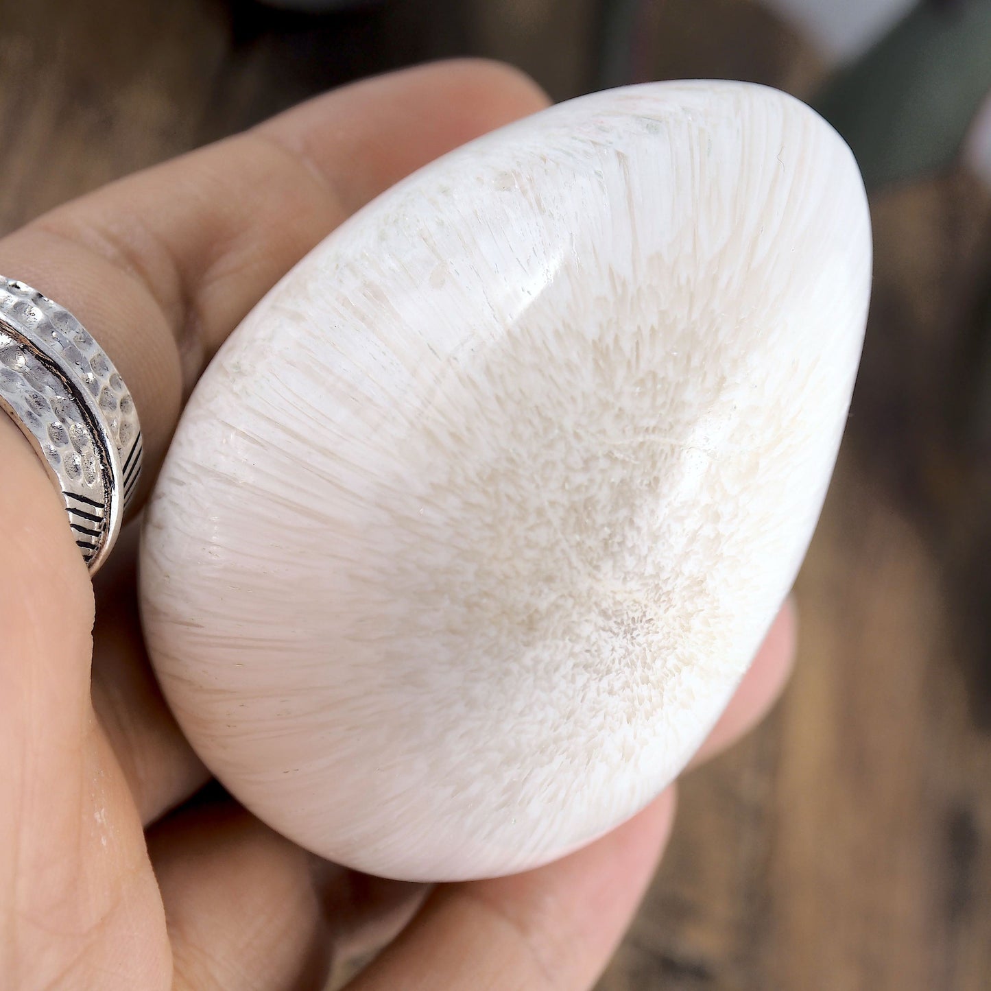  Bursting Flower Sheen Scolecite Egg Carving