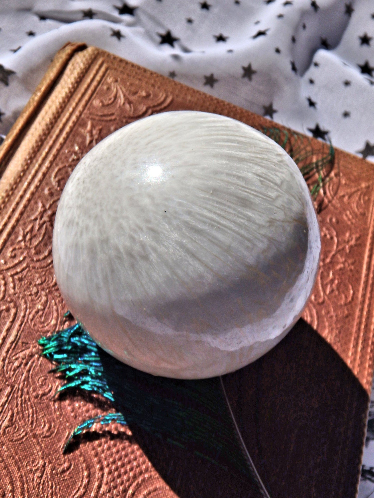  Blooming Silky White Flower Pattern Scolecite Sphere Carving