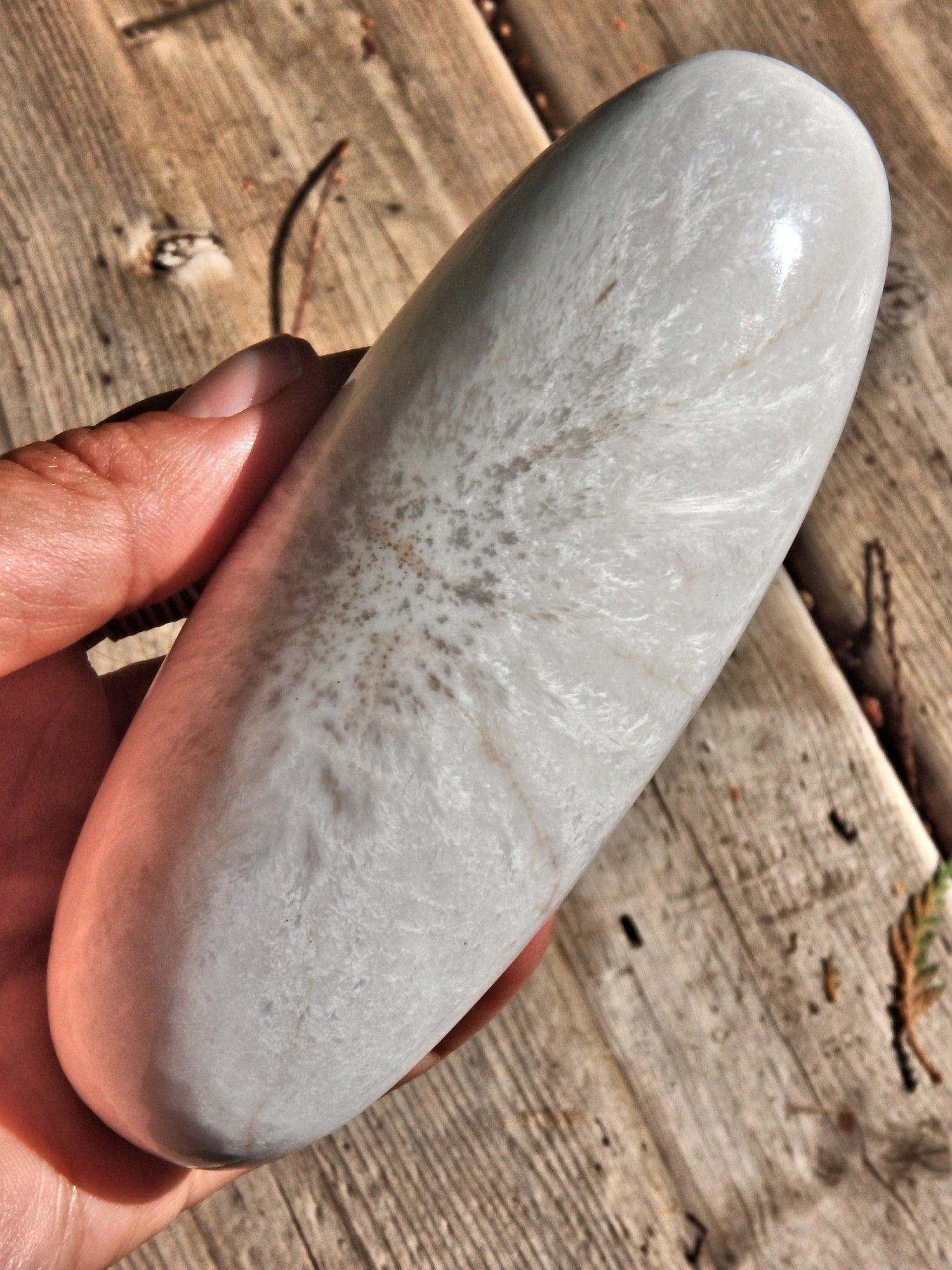 Large Blooming Silky White Flower Pattern Scolecite Shiva Carving - Metiz Tier Price