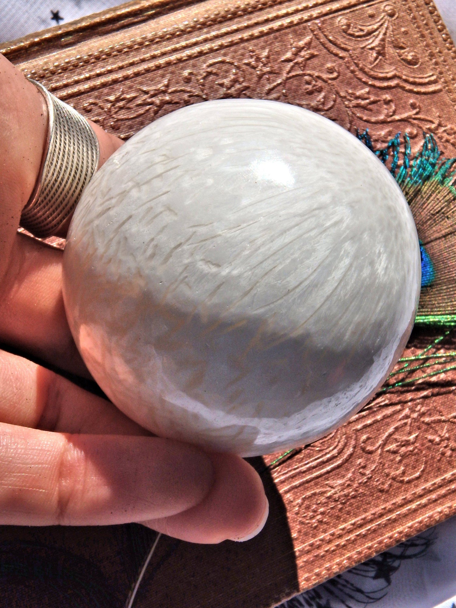  Blooming Silky White Flower Pattern Scolecite Sphere Carving