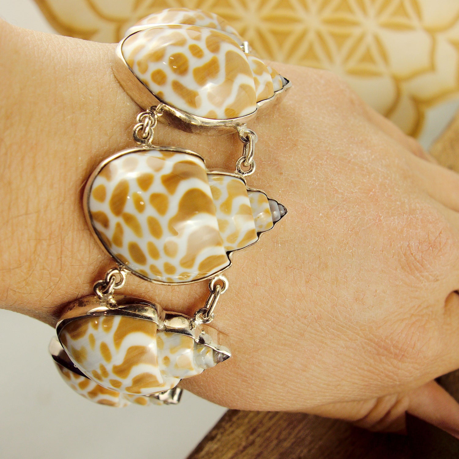  Chunky Mermaid Vibes! Gorgeous Seashell Sterling Silver Adjustable Bracelet