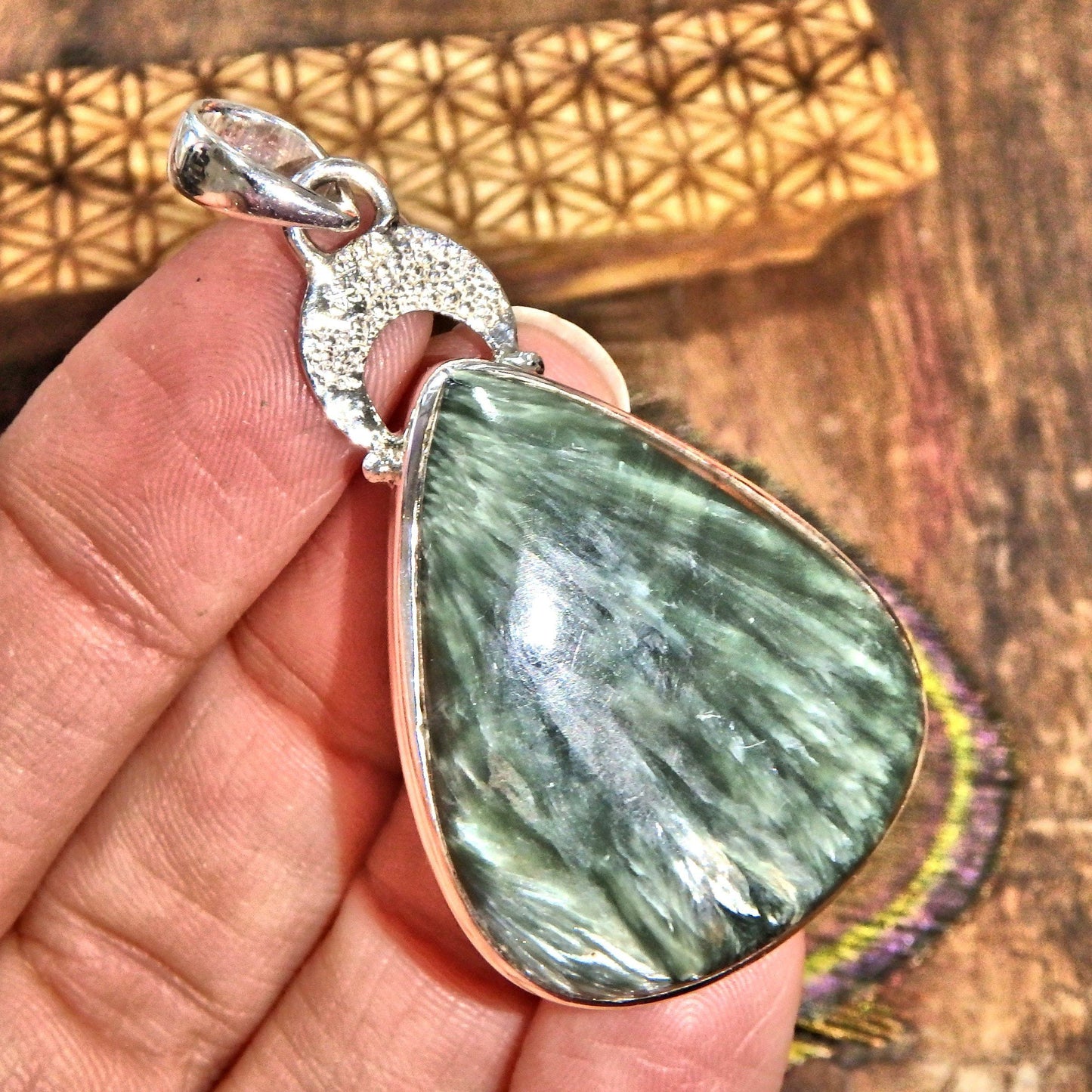  Billowy Silver Patterns Seraphinite  Pendant in Sterling Silver (Includes Silver Chain)