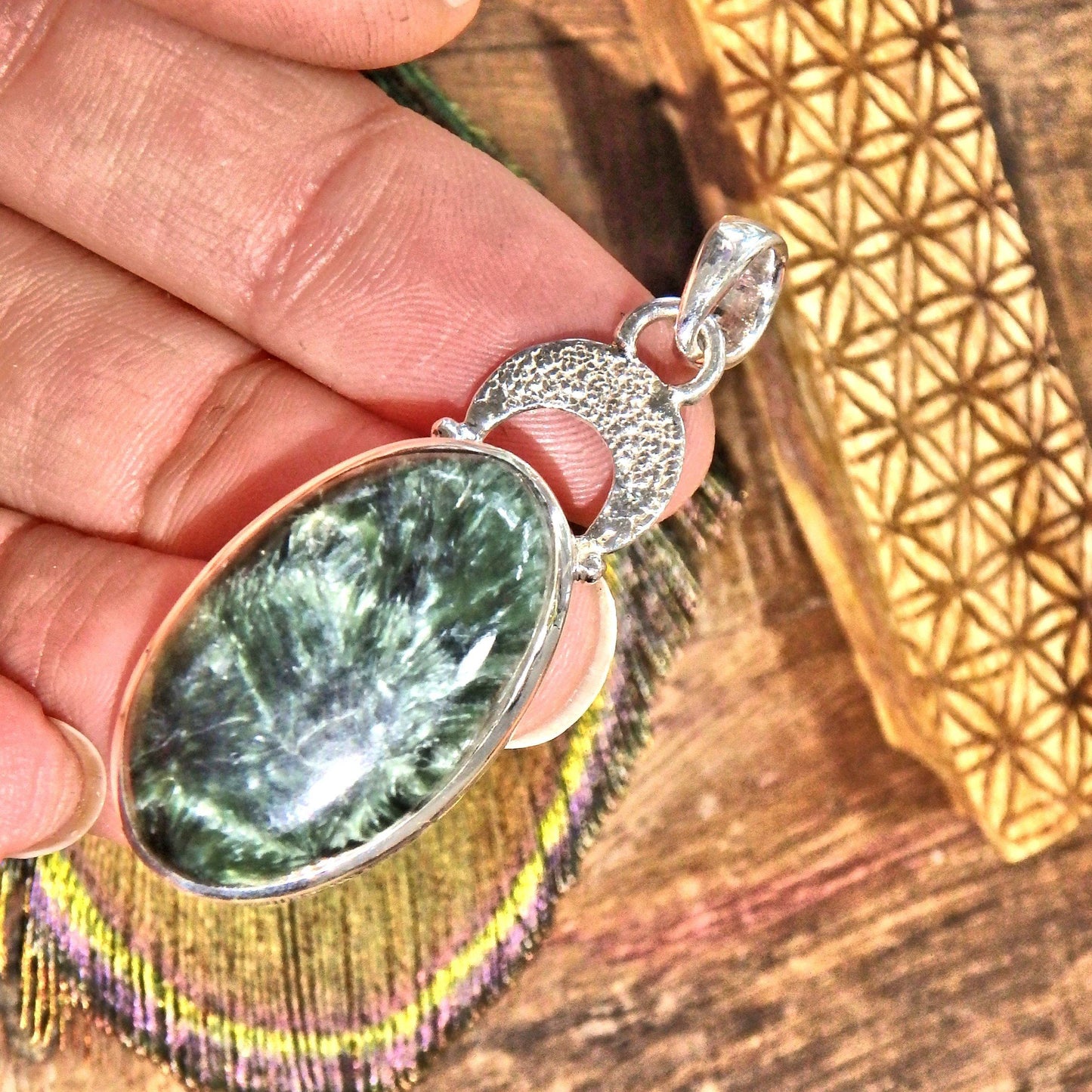  Cute Forest Green Seraphinite Pendant in Sterling Silver (Includes Silver Chain) REDUCED