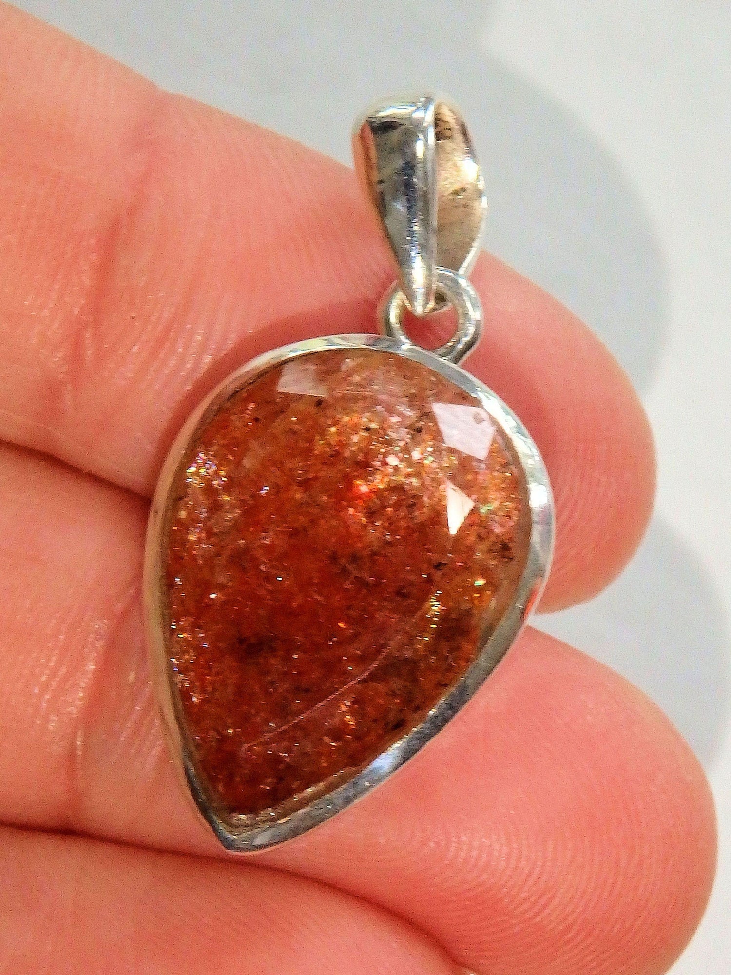  AA Grade Orange Shimmer Sunstone Faceted Pendant in Sterling Silver (Includes Silver Chain)
