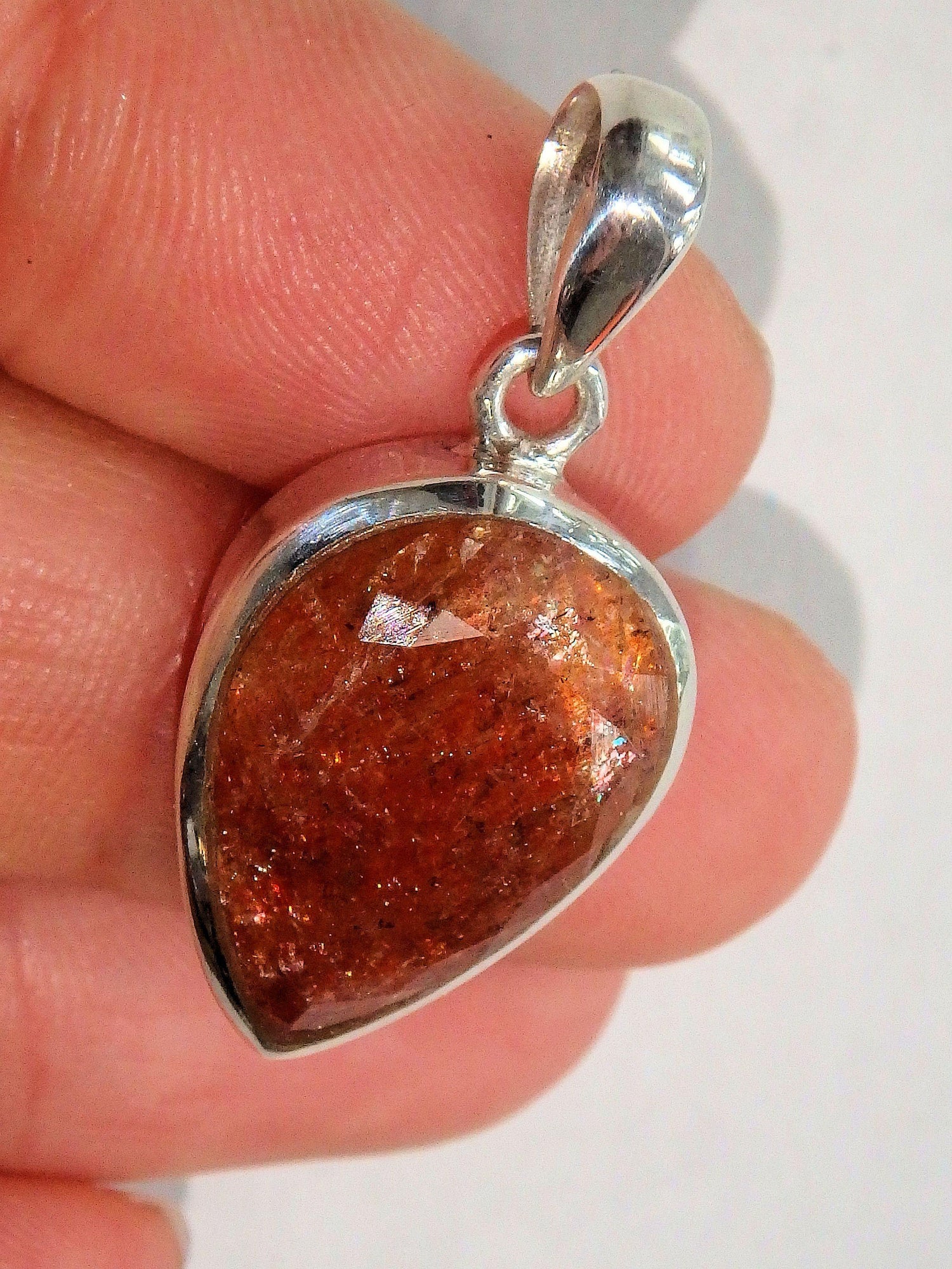  AA Grade Orange Shimmer Sunstone Faceted Pendant in Sterling Silver (Includes Silver Chain)