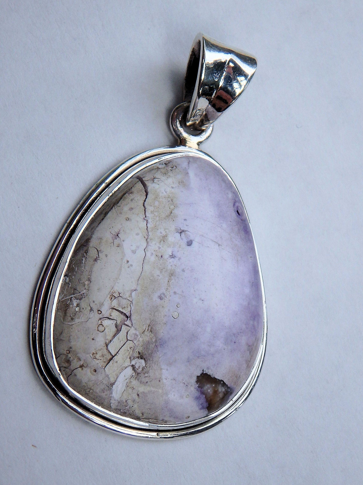  Creamy Purple & White Tiffany Stone Pendant in Sterling Silver (Includes Silver Chain)
