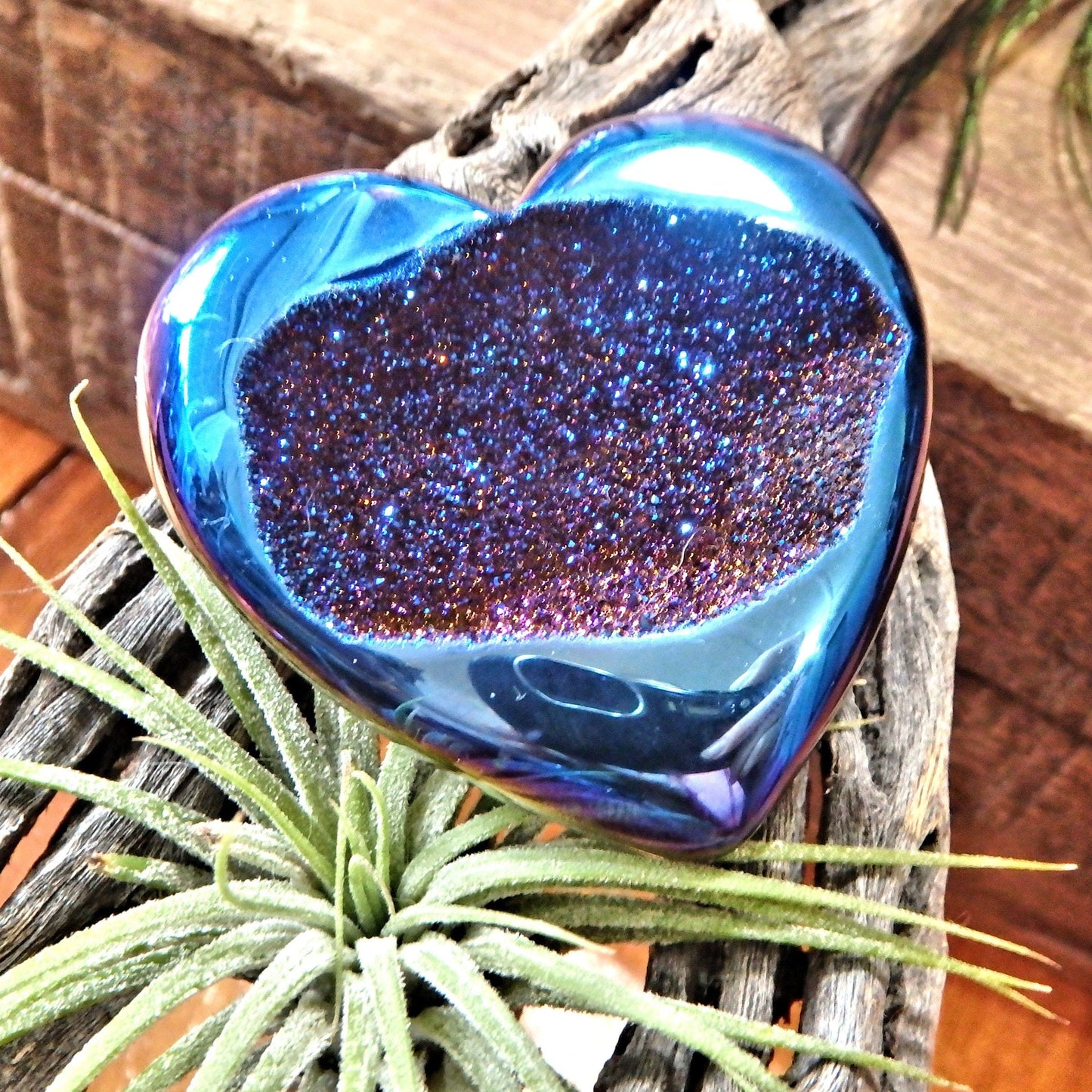  Brilliant Druzy Sparkle Cobalt Blue Titanium Quartz & Agate Geode Heart Carving