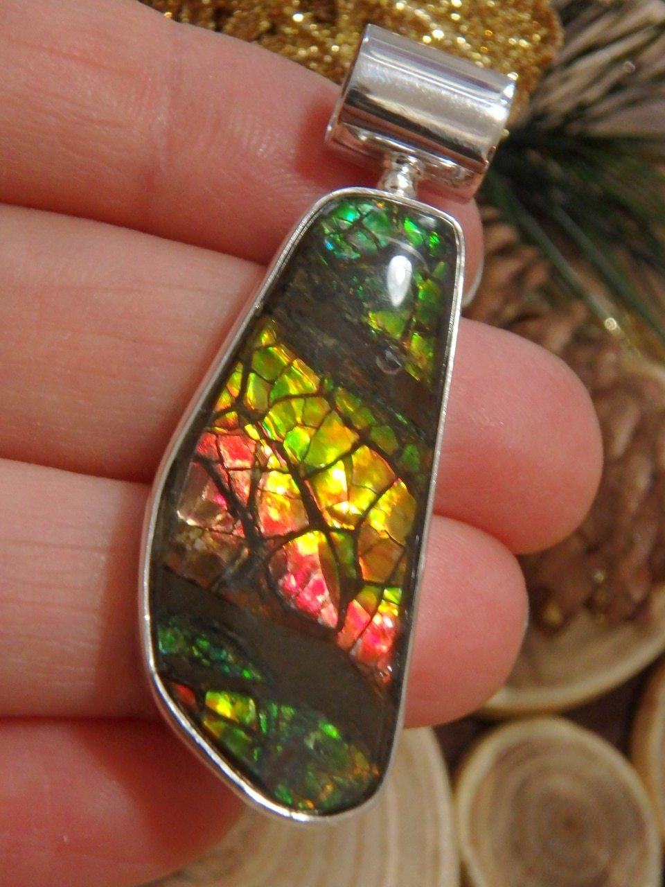  Brilliant Rainbow Flashes Ammolite Pendant in Sterling Silver (Includes Silver Chain)