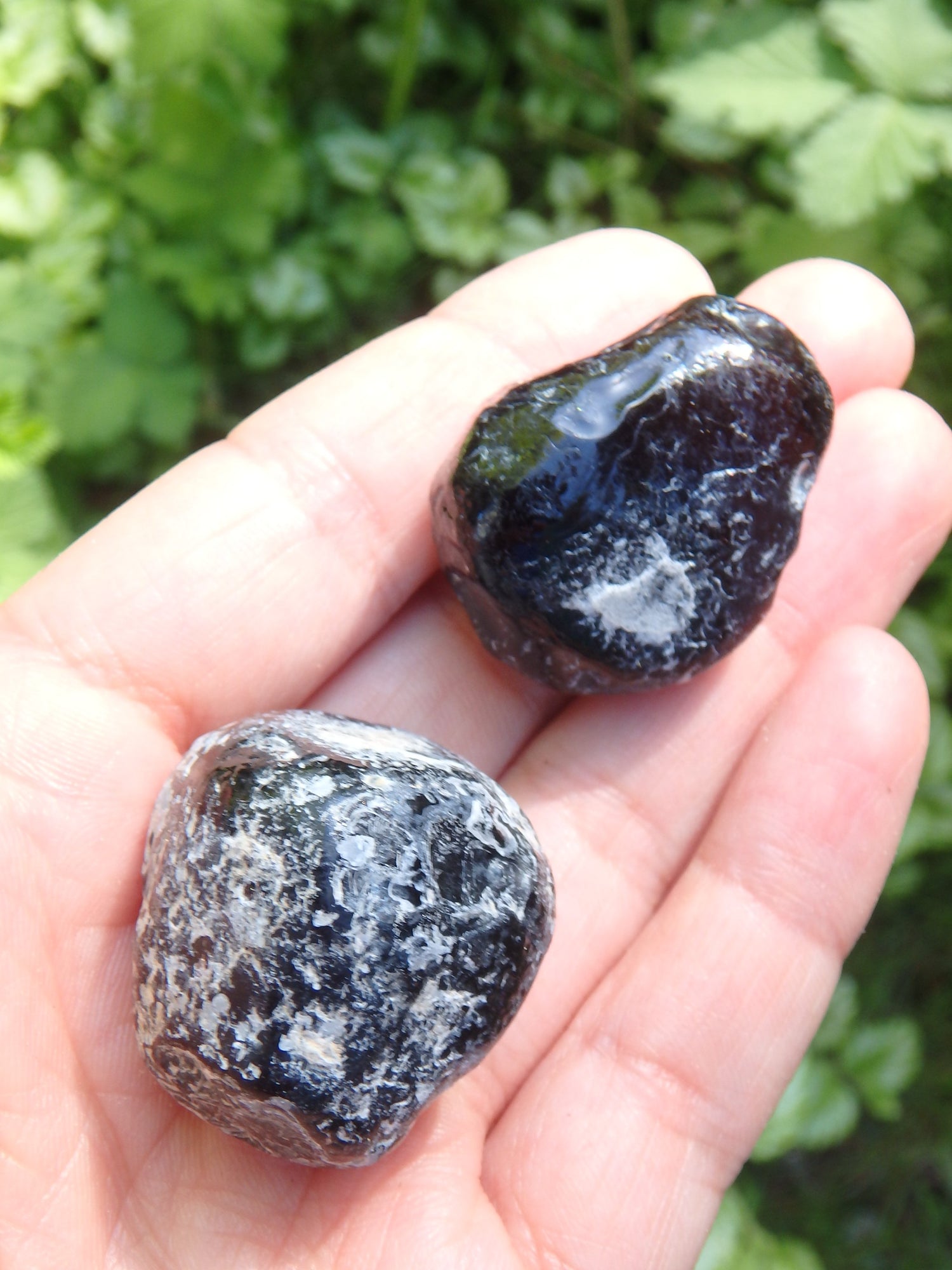 Set of 2~Arizona Natural Apache Tear Hand Held Specimens - Metiz Tier Price