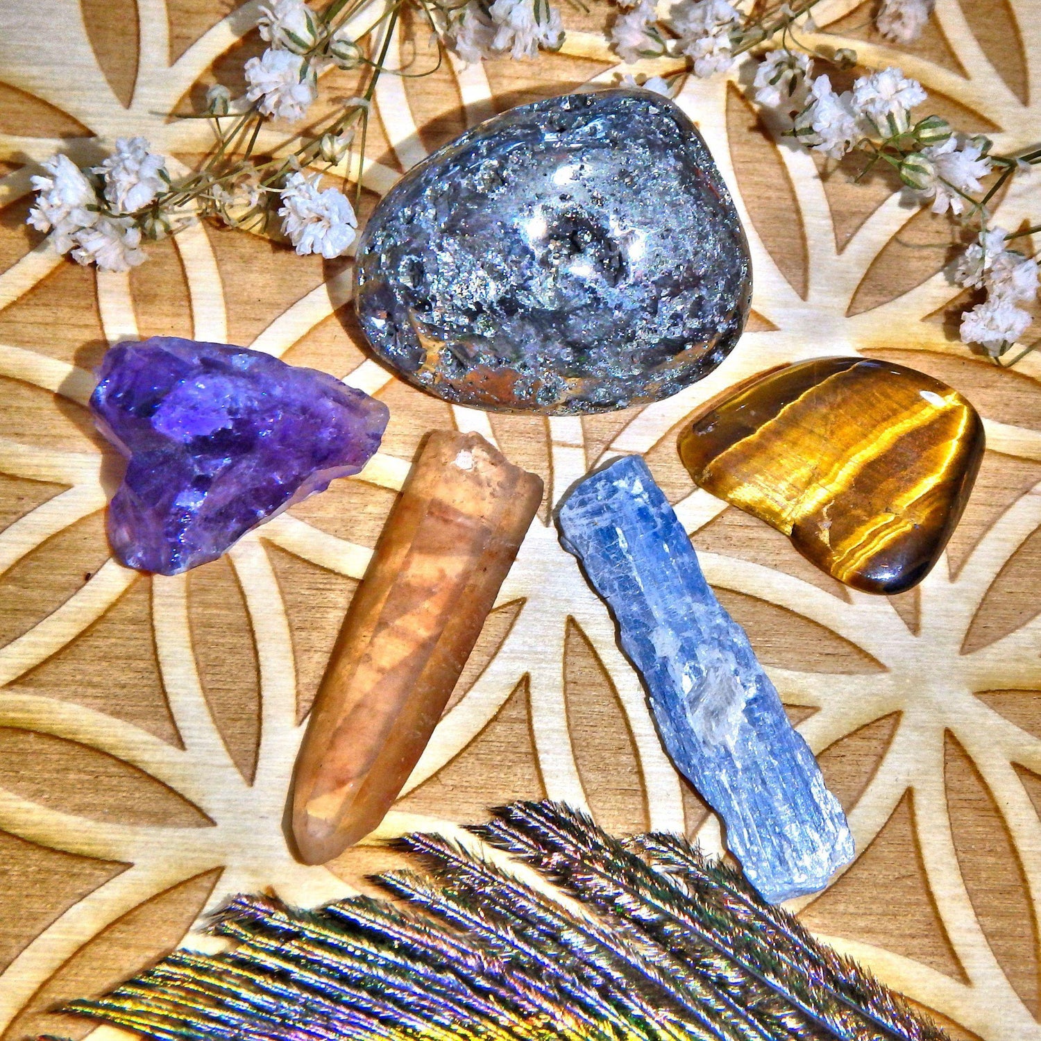  2019 Goals New Year Kit (Includes Pyrite, Amethyst, Tangerine Quartz, Blue Kyanite & Tiger Eye)