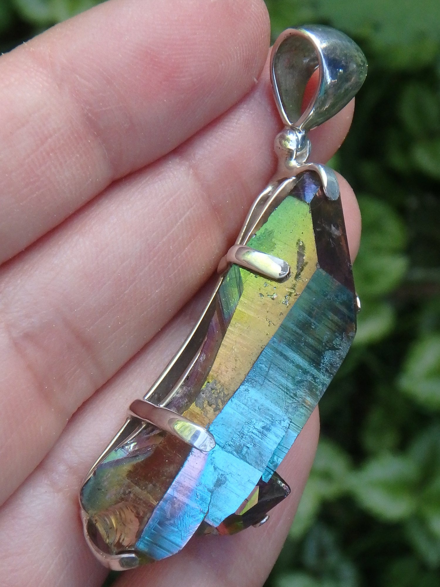 Incredible Rainbows~DT Titanium Quartz Pendant In Sterling Silver (Includes Silver Chain) - Metiz Tier Price